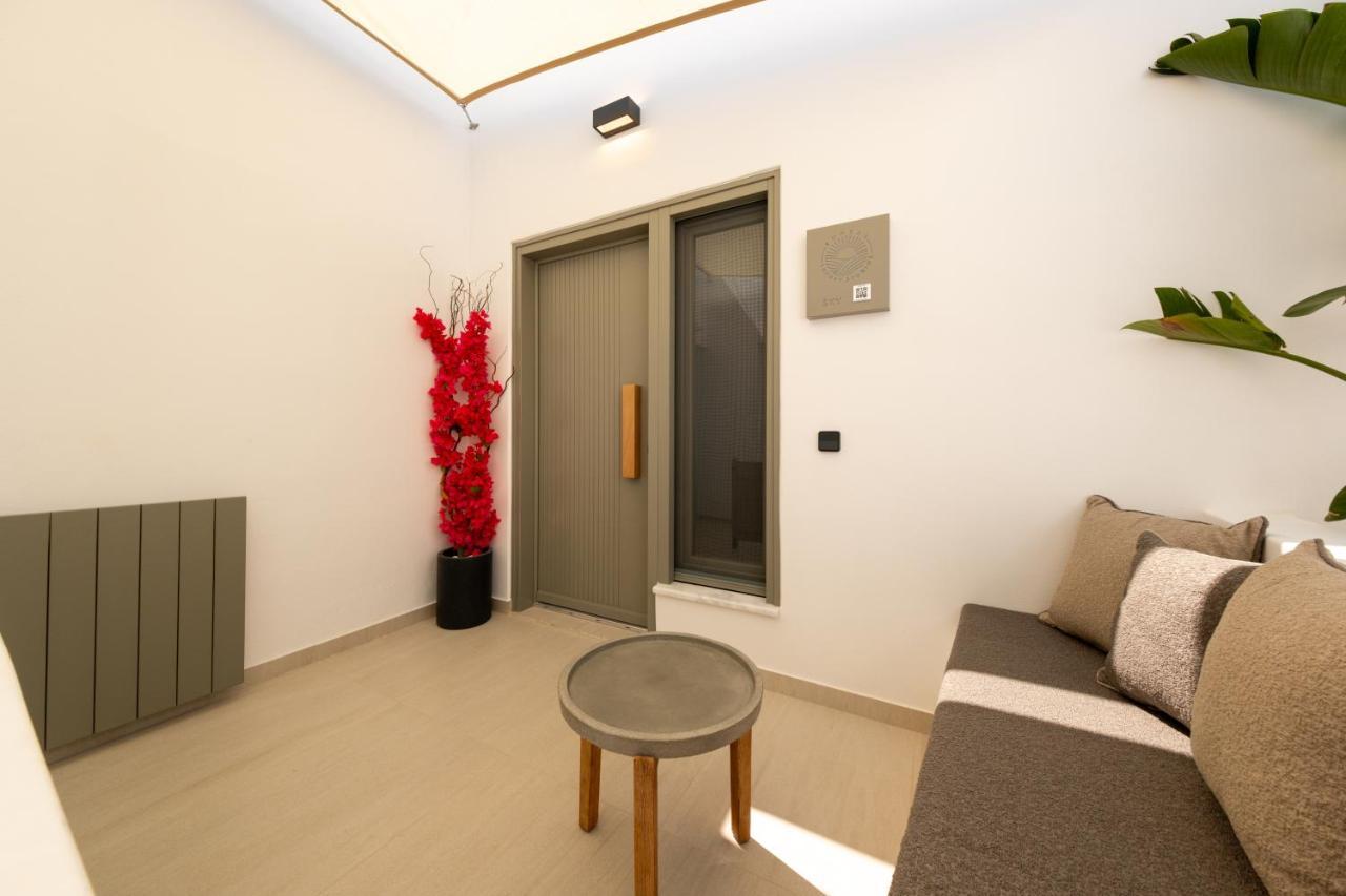 Sunsal Luxury Studios - Sky Naousa  Exterior photo